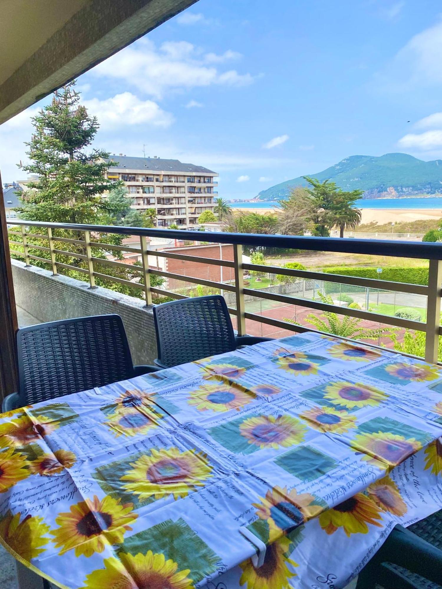 Apartment Laredo Sea Beach Dış mekan fotoğraf